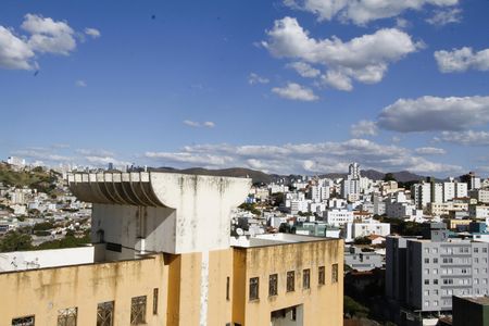 Apartamento para alugar com 76m², 3 quartos e 1 vagaVista