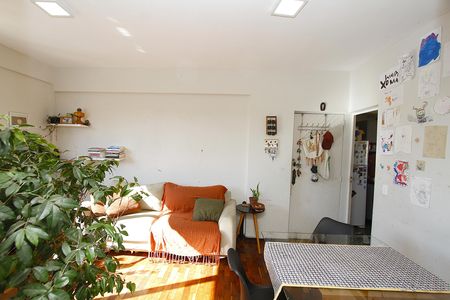 Apartamento para alugar com 76m², 3 quartos e 1 vagaSala