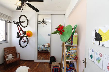 Apartamento para alugar com 76m², 3 quartos e 1 vagaQuarto 2