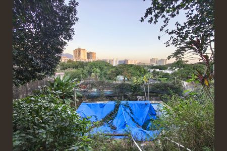 Quintal de casa para alugar com 3 quartos, 380m² em Tanque, Rio de Janeiro