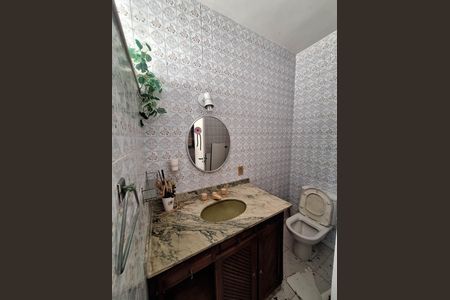 Banheiro da Suíte de casa à venda com 3 quartos, 279m² em Piratininga, Niterói