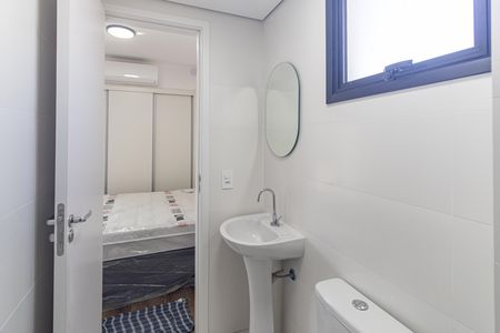 Banheiro de apartamento para alugar com 1 quarto, 26m² em Tucuruvi, São Paulo