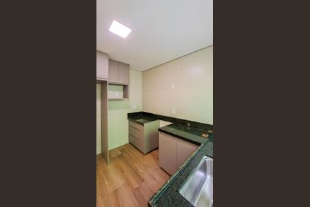 Cozinha e Área de Serviço de casa para alugar com 2 quartos, 70m² em Vera Cruz, Belo Horizonte