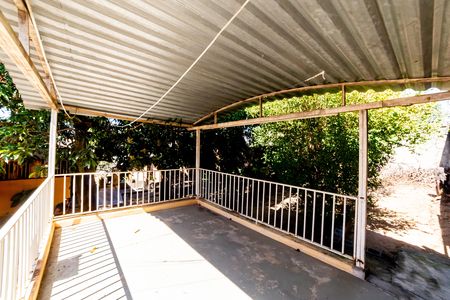 Garagem de casa à venda com 3 quartos, 360m² em Boa Vista, Belo Horizonte