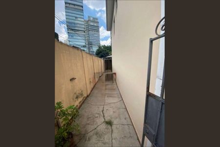 Casa à venda com 2 quartos, 92m² em Vila Uberabinha, São Paulo