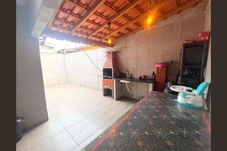 Casa para alugar com 125m², 2 quartos e 2 vagas Casa para alugar com 125m², 2 quartos e 2 vagasÁrea externa