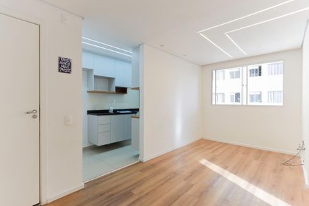 Apartamento para alugar com 42m², 2 quartos e sem vaga Apartamento para alugar com 42m², 2 quartos e sem vagaSala