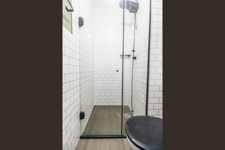 Banheiro de apartamento para alugar com 2 quartos, 38m² em Vila Sul Americana, Carapicuíba