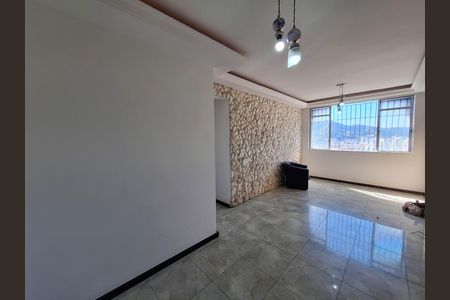 Apartamento para alugar com 70m², 2 quartos e 1 vaga Apartamento para alugar com 70m², 2 quartos e 1 vagaSala