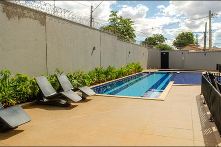Área comum - Piscina de apartamento para alugar com 2 quartos, 62m² em Setor Negrão de Lima, Goiânia
