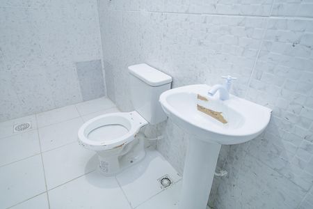 Casa para alugar com 35m², 1 quarto e sem vaga Casa para alugar com 35m², 1 quarto e sem vagaBanheiro