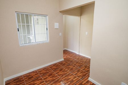Casa para alugar com 35m², 1 quarto e sem vaga Casa para alugar com 35m², 1 quarto e sem vagaSala