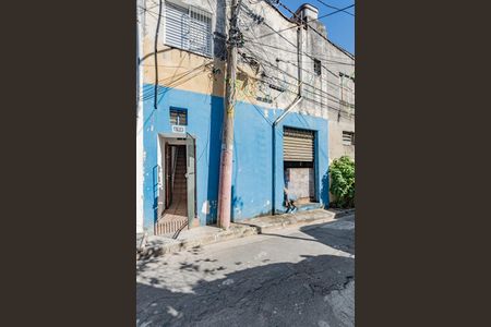 Fachada de casa para alugar com 1 quarto, 40m² em Vila Água Funda, São Paulo