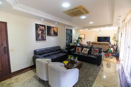 Sala de apartamento para alugar com 4 quartos, 500m² em Ingá, Niterói