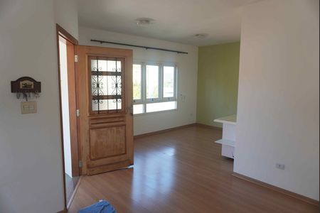 Sala de Estar de casa para alugar com 2 quartos, 156m² em Jardim Sao Luis, Barueri