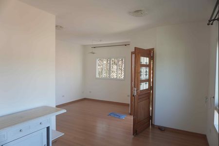 Sala de Estar de casa para alugar com 2 quartos, 156m² em Jardim Sao Luis, Barueri