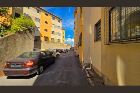 Apartamento à venda com 2 quartos, 48m² em Rio Branco, Belo Horizonte