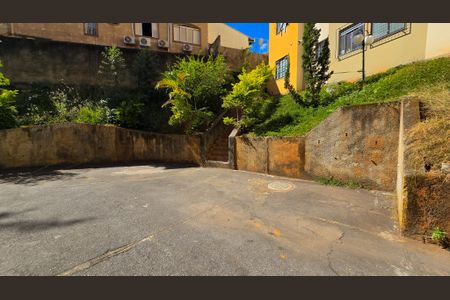 Apartamento à venda com 2 quartos, 48m² em Rio Branco, Belo Horizonte