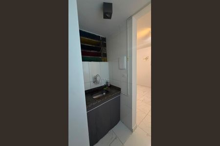 Banheiro de apartamento para alugar com 1 quarto, 32m² em Santa Ifigênia, São Paulo