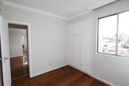 Quarto 2 de apartamento para alugar com 2 quartos, 70m² em Cidade Jardim, Belo Horizonte