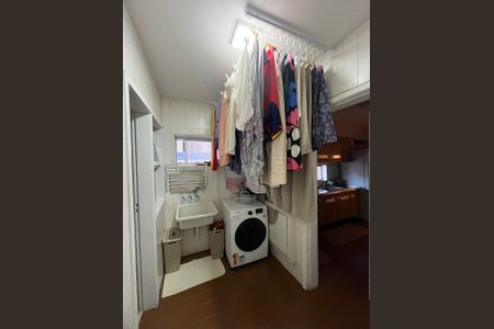 Área de serviço de apartamento para alugar com 3 quartos, 125m² em Vitória, Salvador