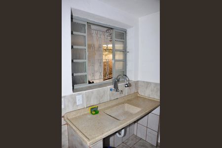 Detalhe - Cozinha de casa para alugar com 1 quarto, 22m² em Vila Bancaria Munhoz, São Paulo