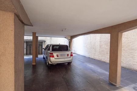 Garagem de apartamento à venda com 3 quartos, 210m² em Padre Eustáquio, Belo Horizonte