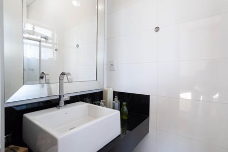 Banheiro da suíte  de apartamento à venda com 3 quartos, 210m² em Padre Eustáquio, Belo Horizonte