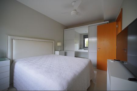 Quarto  de apartamento para alugar com 1 quarto, 56m² em Petrópolis, Porto Alegre
