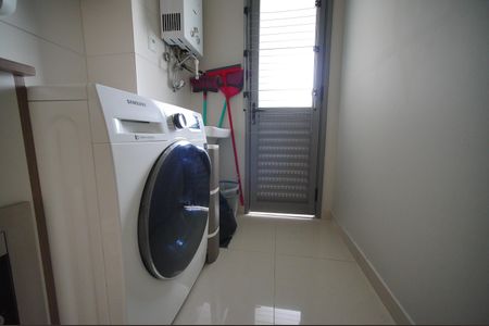 Área  de serviço  de apartamento para alugar com 1 quarto, 56m² em Petrópolis, Porto Alegre
