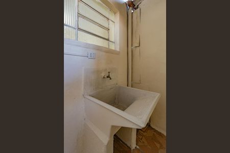 Área de Serviço de casa para alugar com 1 quarto, 60m² em Jardim Maria Estela, São Paulo