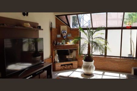 Casa à venda com 4 quartos, 343m² em Nova Petrópolis, São Bernardo do Campo