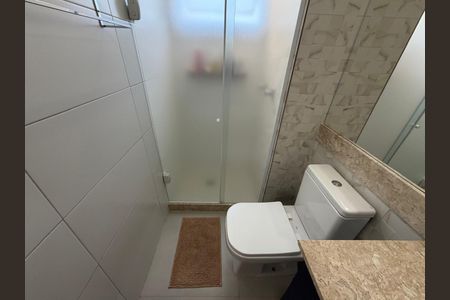 Banheiro de apartamento à venda com 2 quartos, 55m² em Taquara, Rio de Janeiro