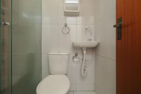 Banheiro de kitnet/studio para alugar com 1 quarto, 28m² em Bosque da Saúde, São Paulo