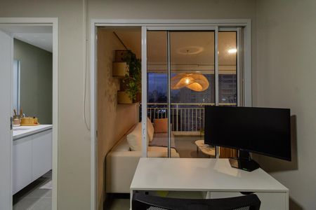 Vista Suíte 2 de apartamento para alugar com 3 quartos, 130m² em Vila Anastácio, São Paulo