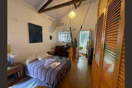 Casa à venda com 3 quartos, 200m² em Vila Romana, São Paulo