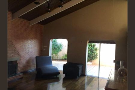Casa à venda com 2 quartos, 319m² em Vila Basileia, São Paulo