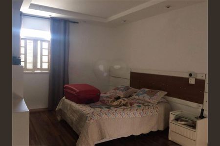 Casa à venda com 2 quartos, 319m² em Vila Basileia, São Paulo