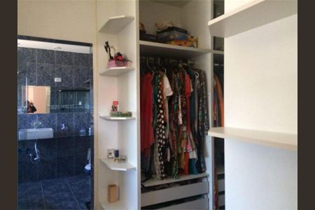 Casa à venda com 2 quartos, 319m² em Vila Basileia, São Paulo
