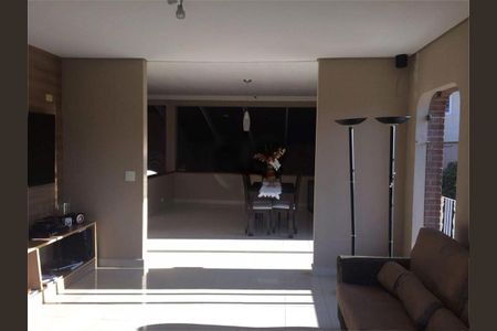 Casa à venda com 2 quartos, 319m² em Vila Basileia, São Paulo