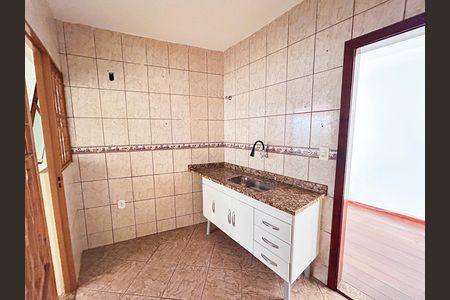 Casa para alugar com 2 quartos, 80m² em Planalto, Belo Horizonte
