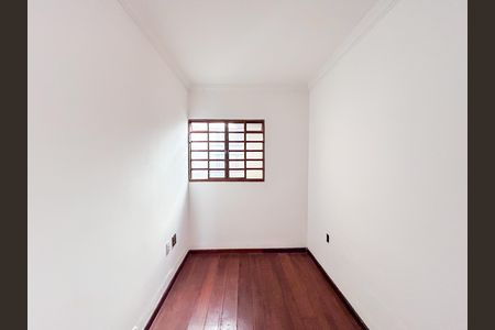 Casa para alugar com 2 quartos, 80m² em Planalto, Belo Horizonte