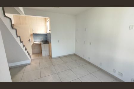 Studio para alugar com 25m², 1 quarto e sem vaga Studio para alugar com 25m², 1 quarto e sem vagaSala/Quarto