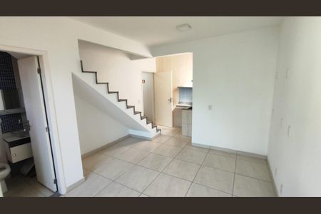 Studio para alugar com 25m², 1 quarto e sem vaga Studio para alugar com 25m², 1 quarto e sem vagaSala/Quarto