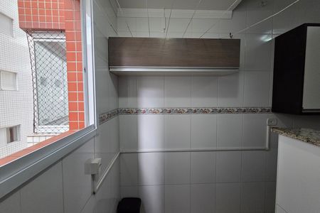 Área de Serviço de apartamento para alugar com 3 quartos, 98m² em Guilhermina, Praia Grande