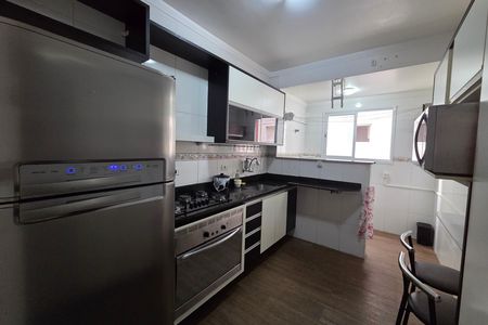 Cozinha de apartamento para alugar com 3 quartos, 98m² em Guilhermina, Praia Grande