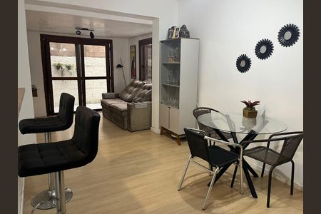 Sala de apartamento para alugar com 2 quartos, 56m² em Menino Deus, Porto Alegre