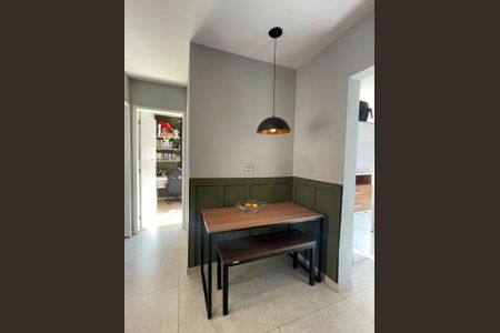 Sala de apartamento à venda com 2 quartos, 50m² em João Pinheiro, Belo Horizonte