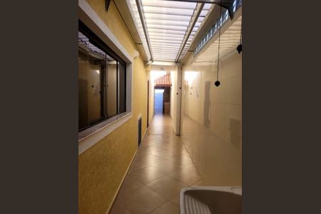 Casa à venda com 3 quartos, 220m² em Vila Aricanduva, São Paulo