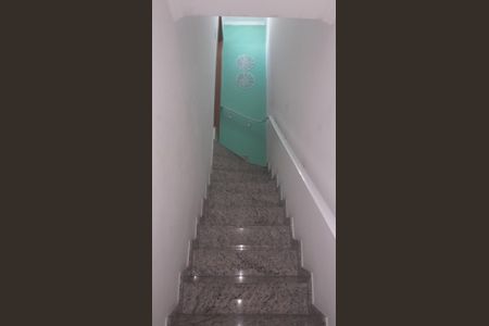 Escada de apartamento à venda com 2 quartos, 100m² em Vila Camilópolis, Santo André